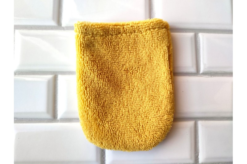 Mini gant démaquillant