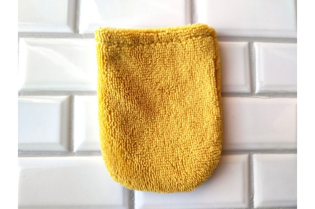 Mini gant démaquillant
