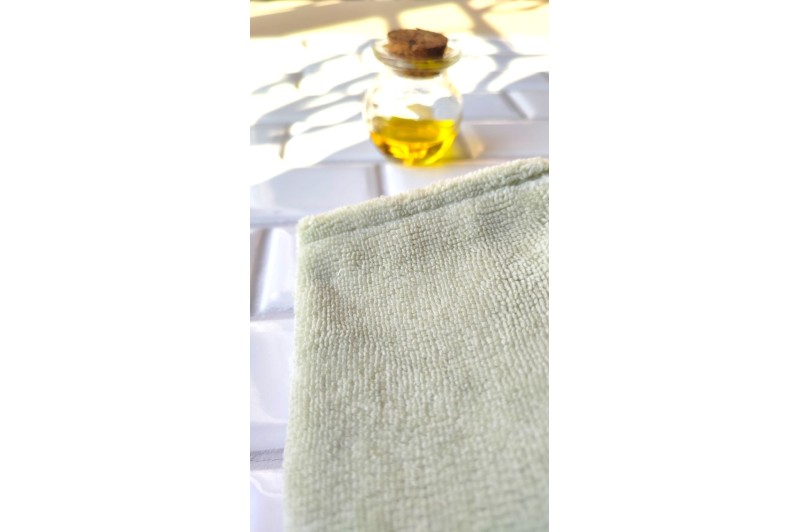 Mini gant démaquillant