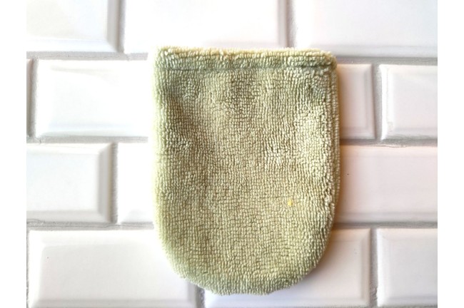 Mini gant démaquillant