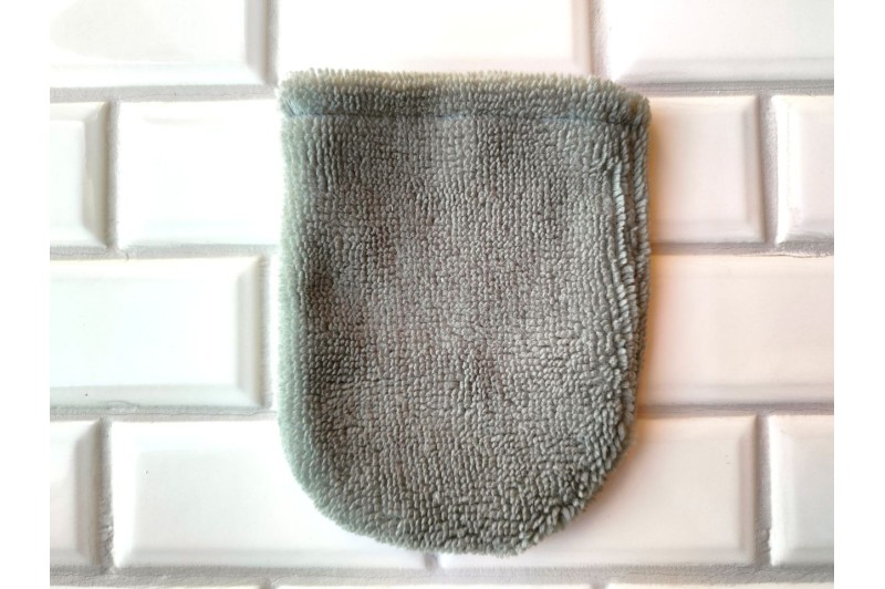 Mini gant démaquillant