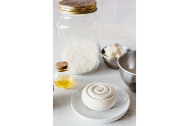Le Discipliné: Shampoing solide pour cheveux secs et/ou bouclés